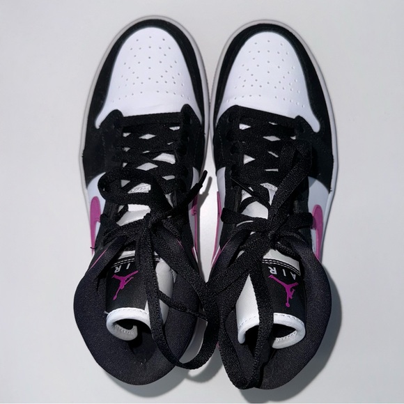 Jordan 1 Cactus Flower - Picture 4 of 5